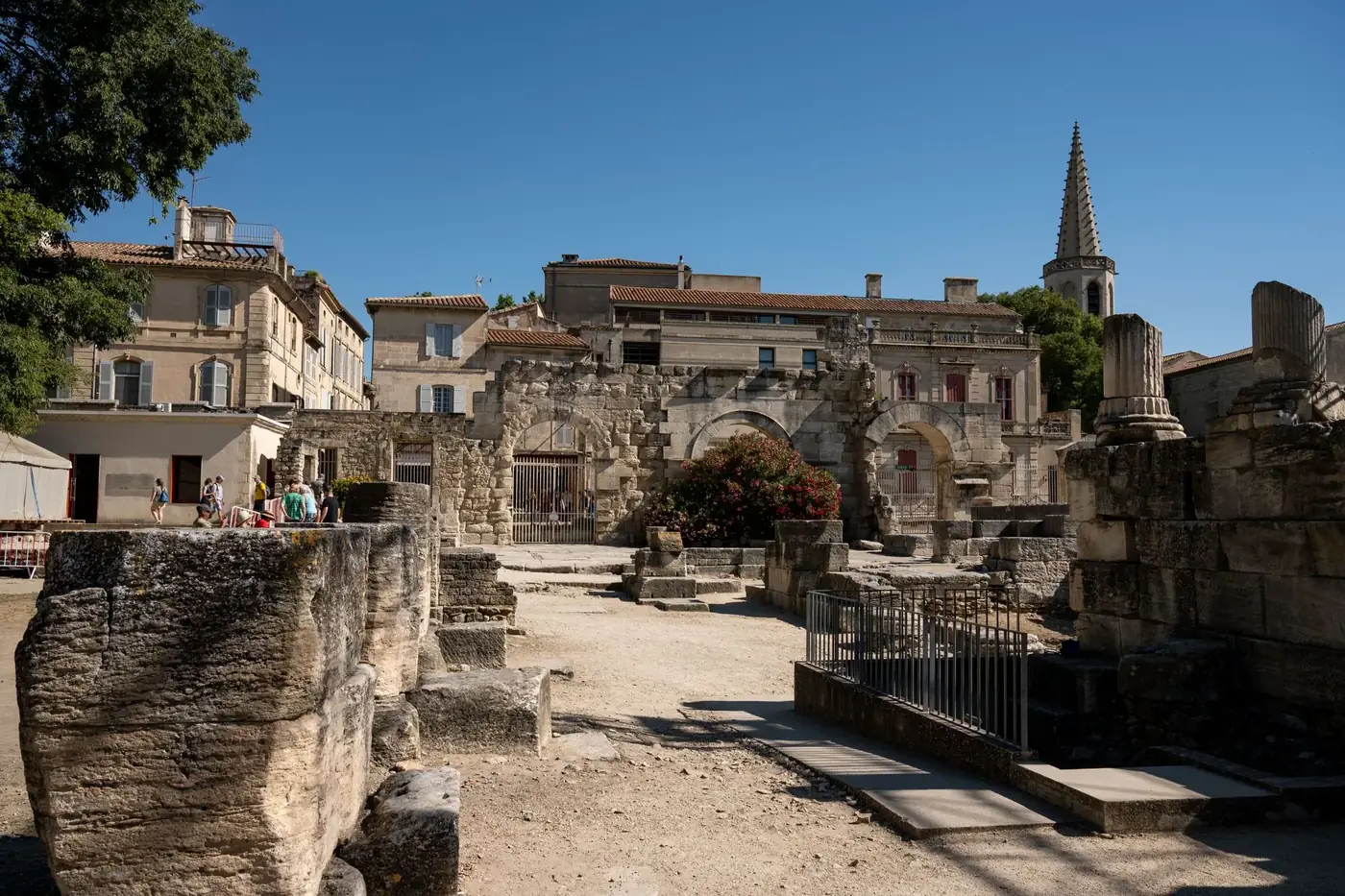 Arles